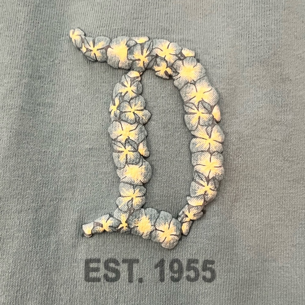 Disney Parks Spirit Jersey - NEW - Hydrangea Flowers - Picture 6 of 6